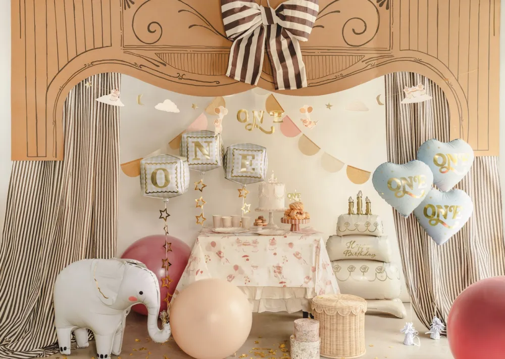 PartyDeco Balon foliowy Tort - 70 x 100 cm