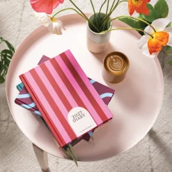 Good Tuesday Kalendarz tygodniowy 2027 - - Pink & Red Stripe