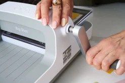 Sizzix Maszyna tnąco-wytłaczająca Big Shot A5 - - zestaw startowy