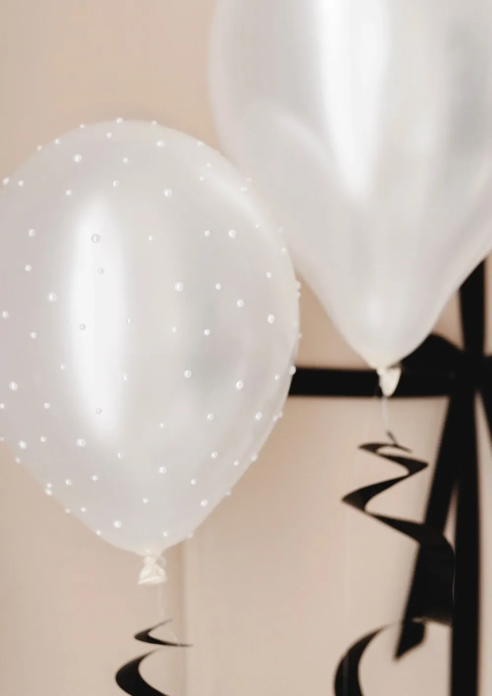 PartyDeco Naklejki Perełki - białe, 3-6 mm, 440 szt. > Dodatki Dekoracyjne