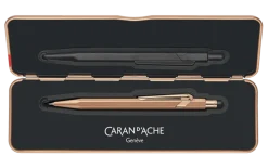 Caran d'Ache Ołówek mechaniczny 844 Premium z etui - - Black Code, 0,7 mm ><noscript><img width=