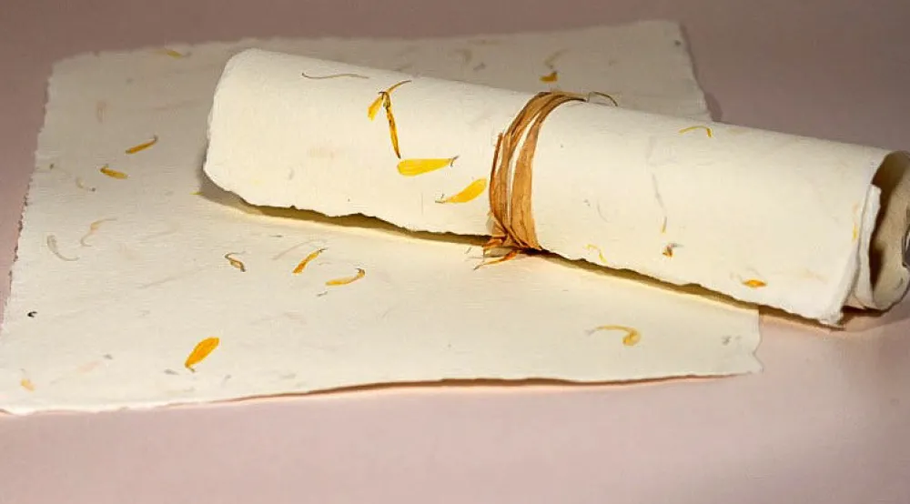 Kalander Papier czerpany - - nagietek, gładki, A4