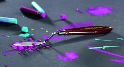 Caran d'Ache Pastel olejna Neopastel - - 050, Flame Red ><noscript><img width=