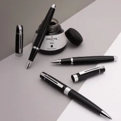Sheaffer Pióro kulkowe 300 - - Black Chrome Trim