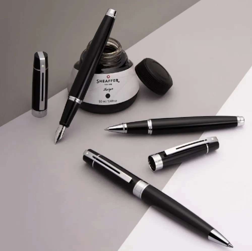 Sheaffer Pióro wieczne 300 - - Black Chrome Trim F