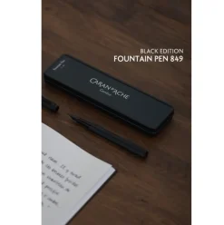 Caran d'Ache Pióro wieczne 849 z etui - - Black Code F ><noscript><img width=