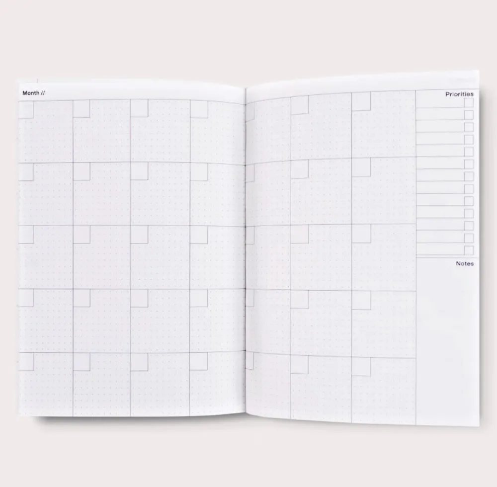 The Completist. Planer tygodniowy niedatowany Freya No.1 A6 - > Planery Niedatowane