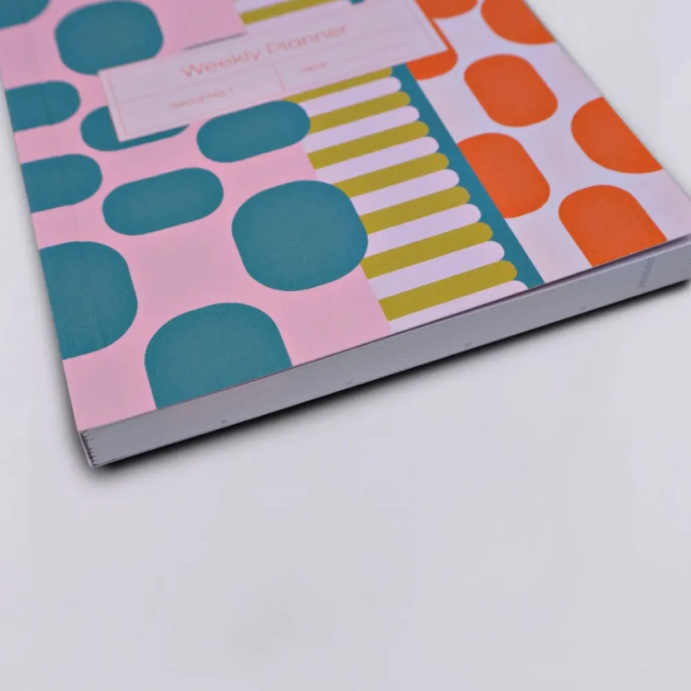 The Completist. Planer tygodniowy Seoul A6 - - 90 g/m2
