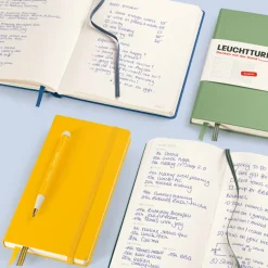 Leuchtturm1917 Planer tygodniowy z notatnikiem w linie 2027 - - Cherry A4+ > Kalendarze Książkowe