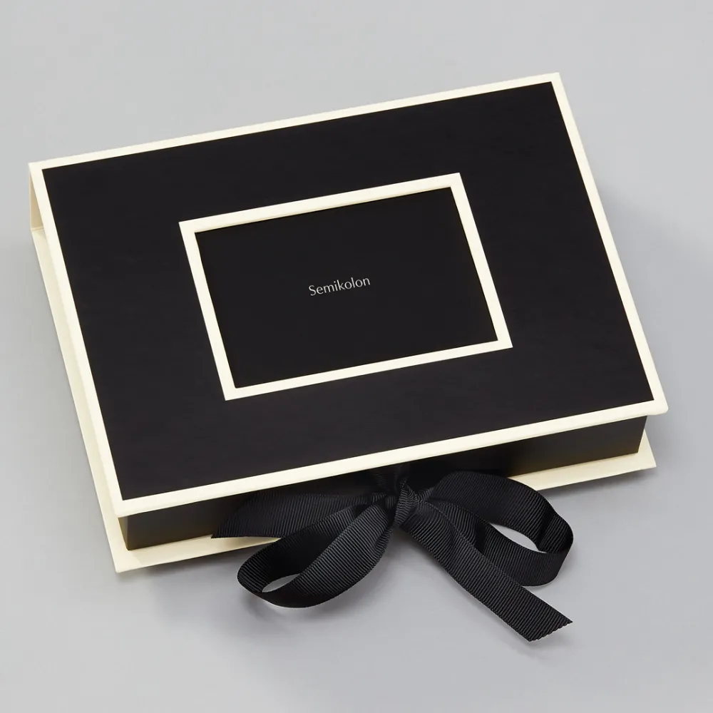 Semikolon Pudełko na zdjęcia - - Black, 20,7 x 15,3 x 4,7 cm > Albumy Na Zdjęcia