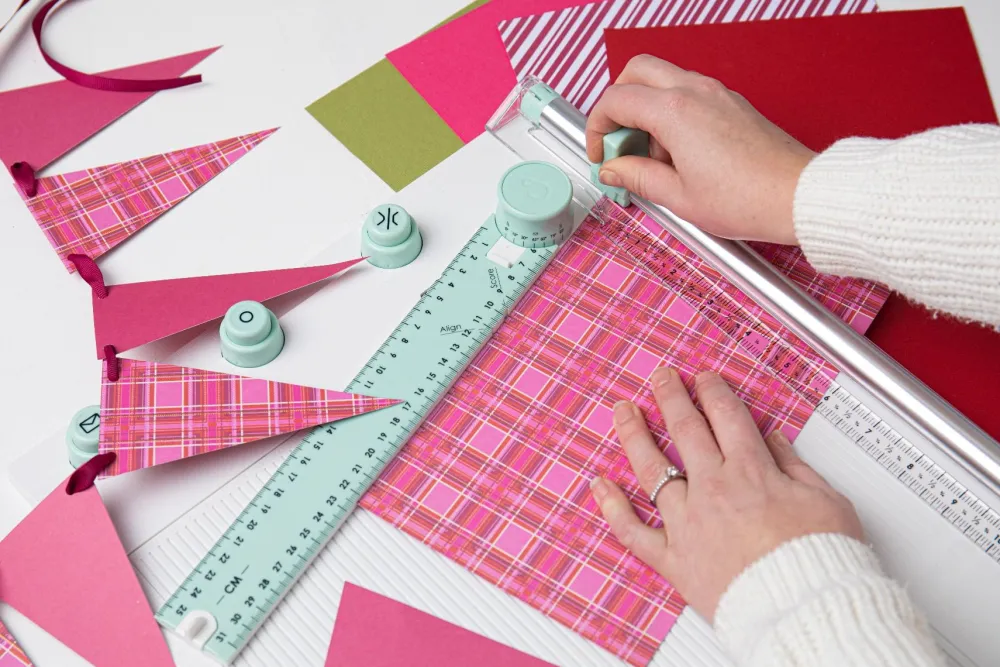 Sizzix Tablica do bigowania z trymerem Making Tool - - 42 x 35 cm > Trymery, Gilotyny I Tablice Do Bigowania