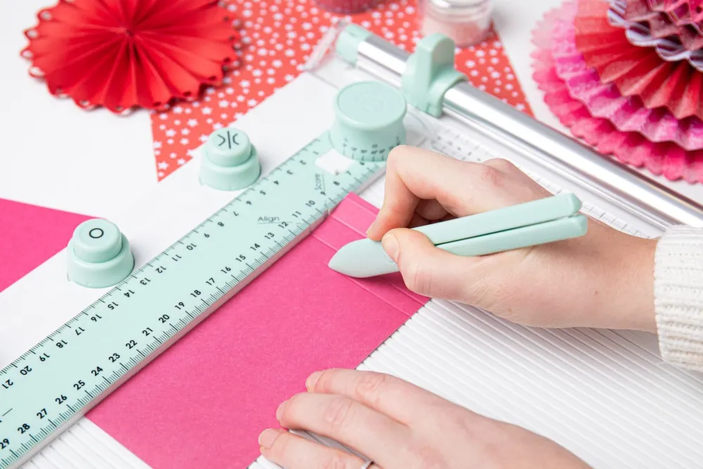 Sizzix Tablica do bigowania z trymerem Making Tool - - 42 x 35 cm > Trymery, Gilotyny I Tablice Do Bigowania