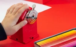 Caran d'Ache Temperówka metalowa na korbkę - - Grey > Akcesoria
