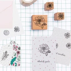 Rico Design Zestaw drewnianych stempli Hygge - Paper Poetry - kwiaty, 8 szt. ><noscript><img width=