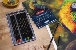 Derwent Zestaw kredek Chromaflow w metalowej kasecie - - 12 kolorów > Kredki