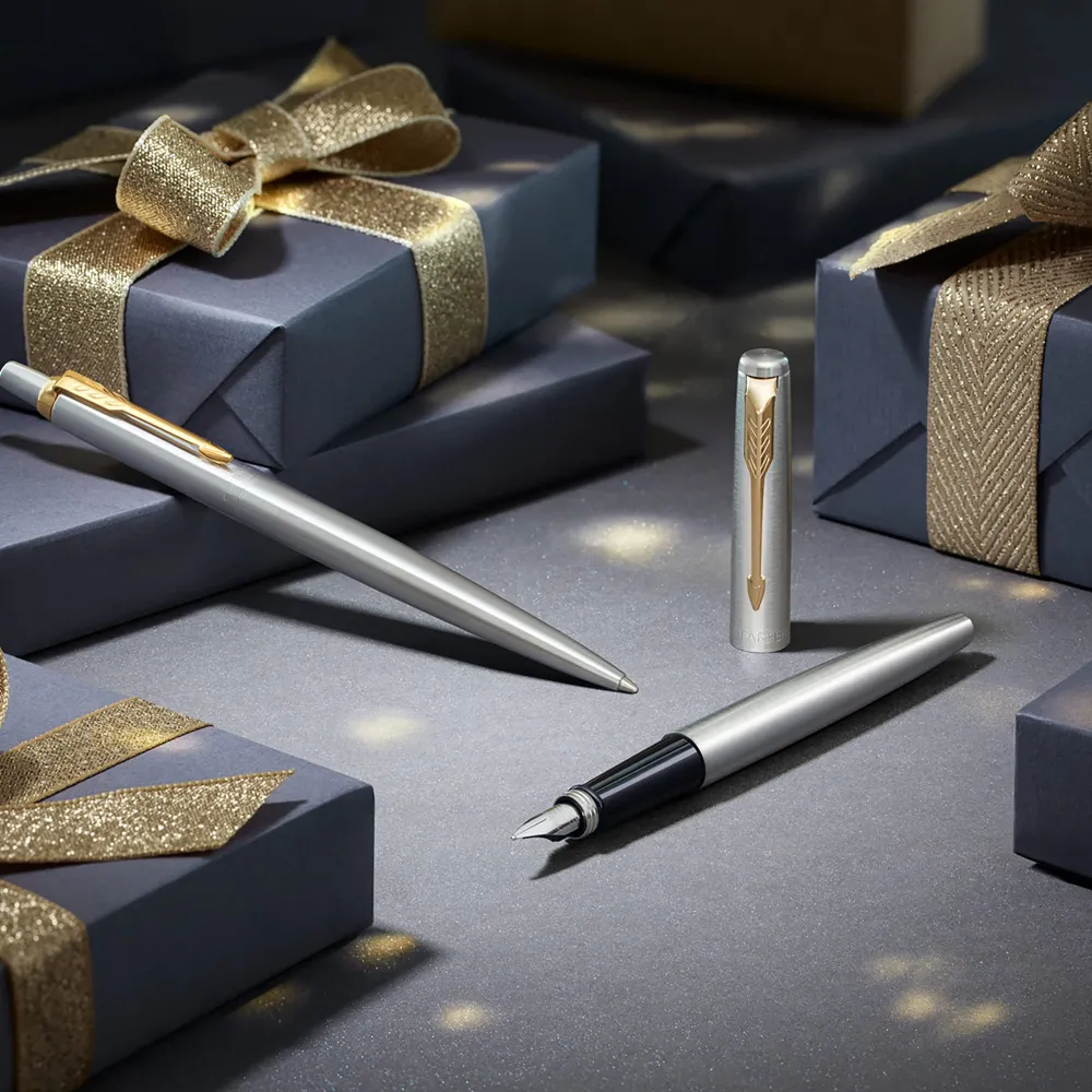 Parker Zestaw z piórem wiecznym i długopisem Jotter w etui - - Stainless Steel GT
